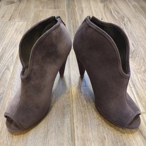 Brand new Qupid ankle bootie